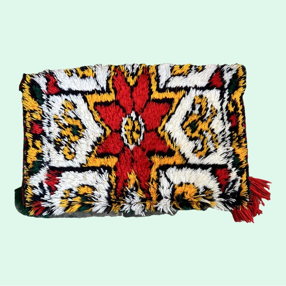 Soukie Modern Reworked Vintage Moroccan Rug Clutch Handbag - Picture 4 of 4